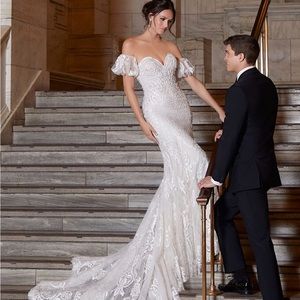 Brand new never worn morilee wedding dress size 4